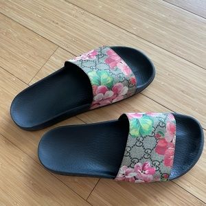 Gucci slides